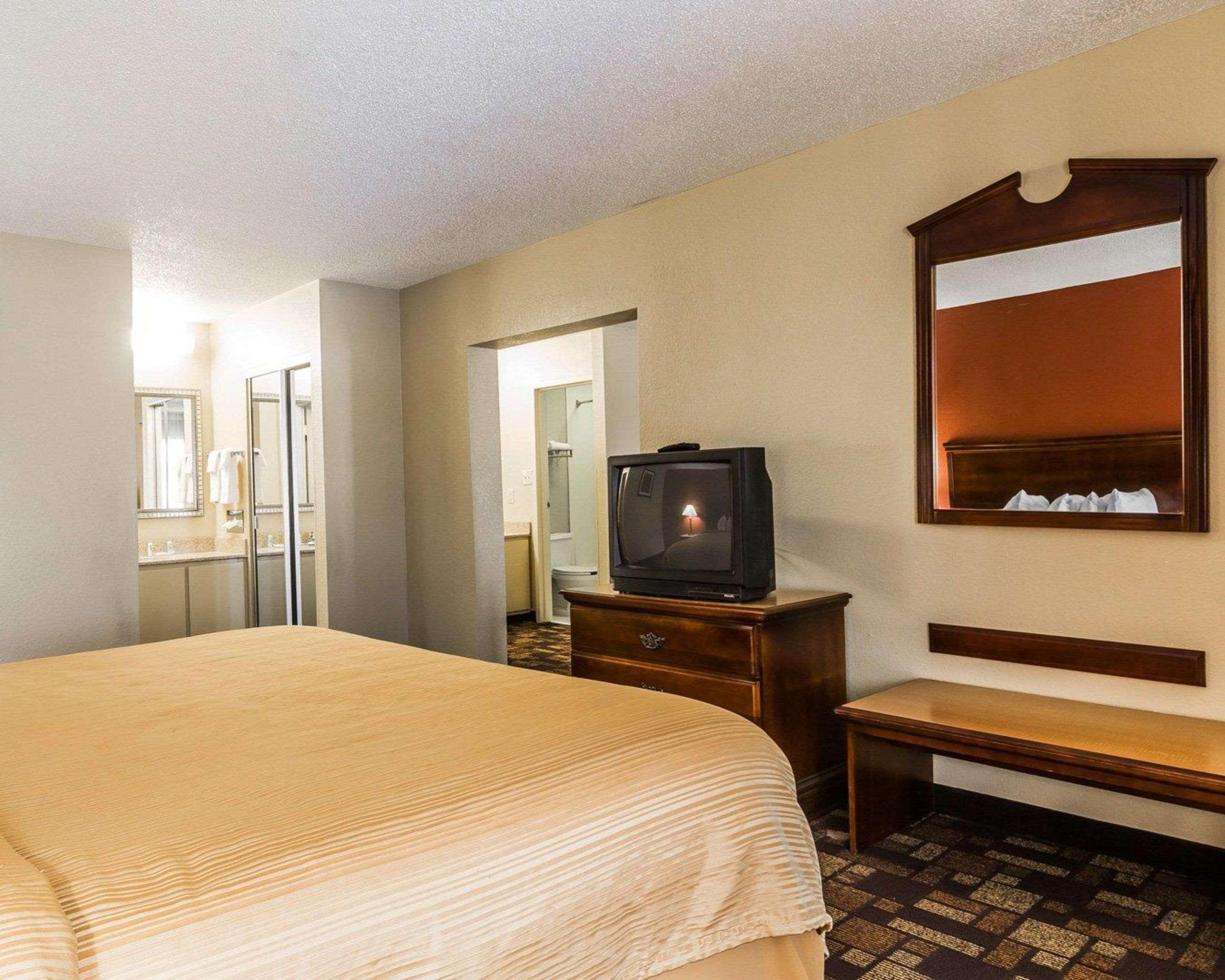 Motel 6 Montgomery, Al - Eastern Blvd. Екстериор снимка